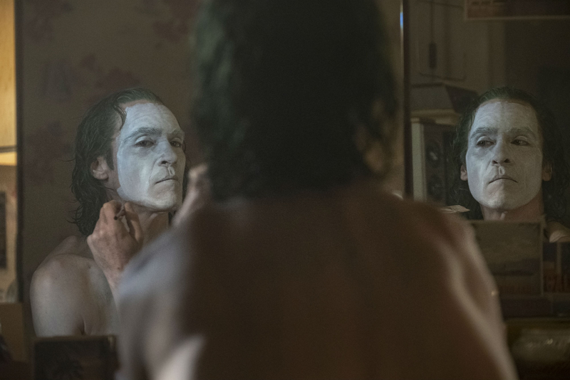 This is how Joker gets his white face in Joker.